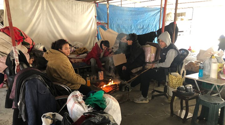 BirGün deprem bölgesinde | Yurttaşlar öfkeli: “Kimse poz vermeye gelmesin”