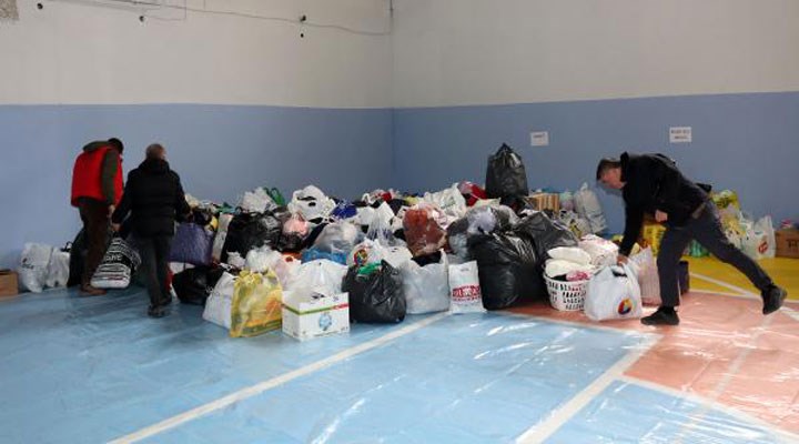 Keşan’da deprem yardımlarını çaldıkları iddiasıyla 4 belediye çalışanı açığa alındı
