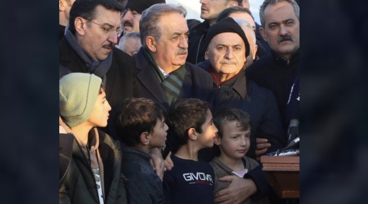 İYİ Partili Dikbayır'dan 'montsuz çocuk' tepkisi: Vicdansızlar!