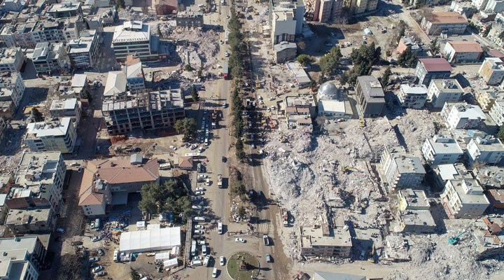 Aralarında çok sayıda müteahhit var: Depremin vurduğu 10 ildeki soruşturmalarda 14 kişi tutuklandı