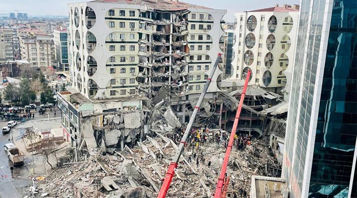 Diyarbakır'da yıkılan Diyar Galeria İş Merkezi'ne ilişkin 3 kişi gözaltına alındı