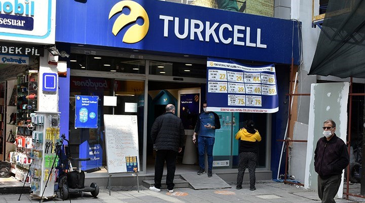 2 kurum Turkcell'i model portföyünden çıkarttı