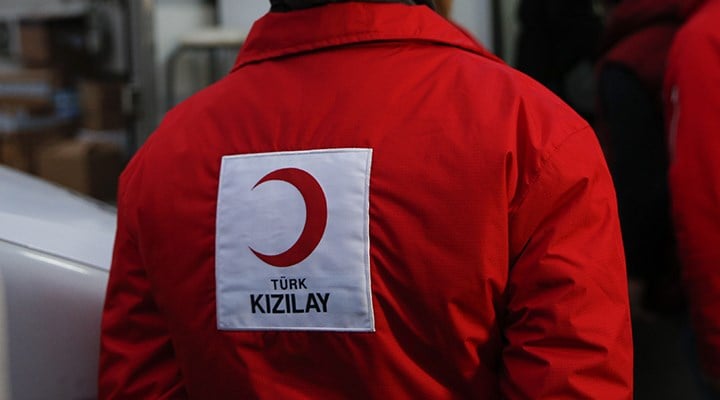 Kızılay devlet hastanelerine de ihale ile kan satıyor