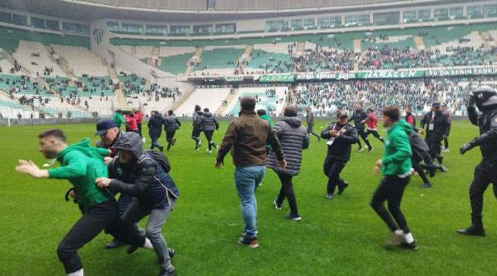 Bursaspor-Amedspor maçındaki olaylara ilişkin gözaltı sayısı 9'a yükseldi