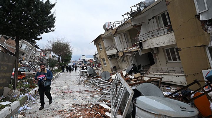 AFAD, depremlere ilişkin rapor yayımladı: Yönetmeliğe uymayan yapılar ciddi hasar gördü