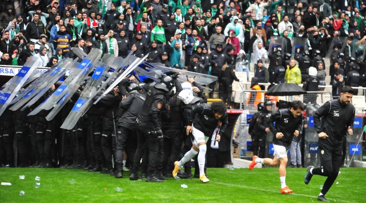Amedspor'a yapılan saldırılar sonrası Bursaspor’a 9 maç seyircisiz oynama cezası
