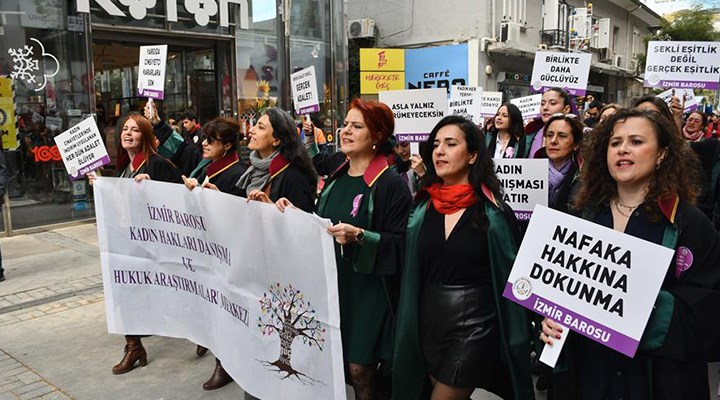 İzmirli kadın avukatlar ‘mücadeleye devam’ dedi
