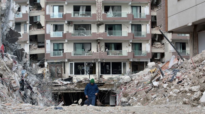 Kahramanmaraş depremleri: Tutuklu sayısı 317'ye yükseldi