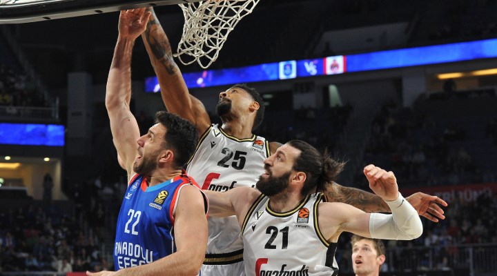 EuroLeague’de Anadolu Efes, Virtus Bologna'yı farklı geçti