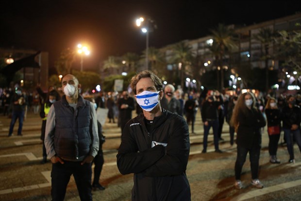 israil-basbakani-netanyahu-ya-sosyal-mesafeli-protesto-722376-1.