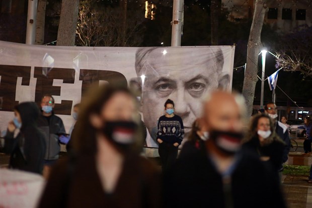 israil-basbakani-netanyahu-ya-sosyal-mesafeli-protesto-722377-1.