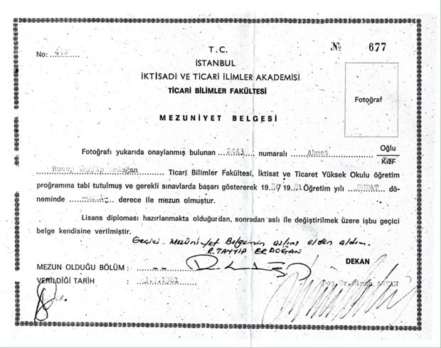 erdogan-in-gecici-mezuniyet-belgesini-imzalayan-isim-hakkinda-yok-ogretim-uyeligi-yapamaz-karari-vermis-869931-1.
