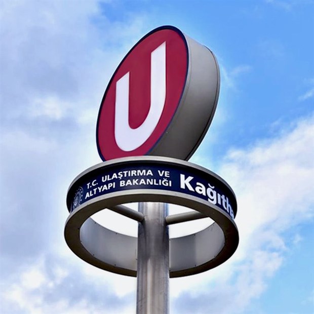 istanbul-da-metronun-simgesi-degisti-ibb-den-bakan-karaismailoglu-na-tepki-918493-1.