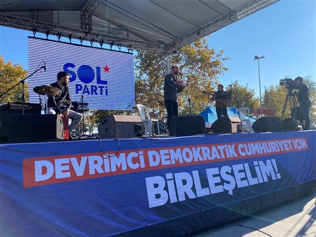sol-parti-den-istanbul-da-devrimci-demokratik-cumhuriyet-mitingi-946467-1.