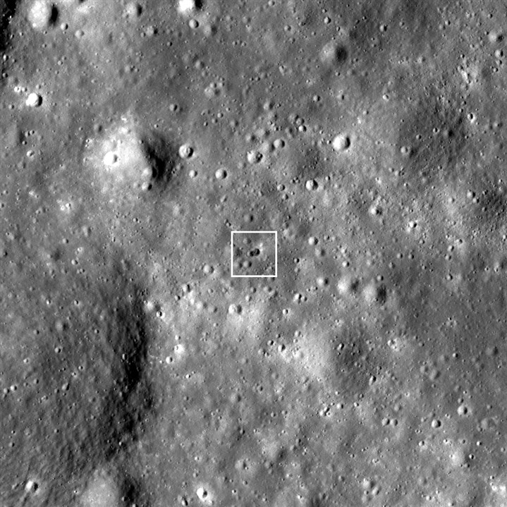 nasa-ay-a-carpan-roketin-yarattigi-dev-krater-goruntusunu-yayimladi-1034160-1.