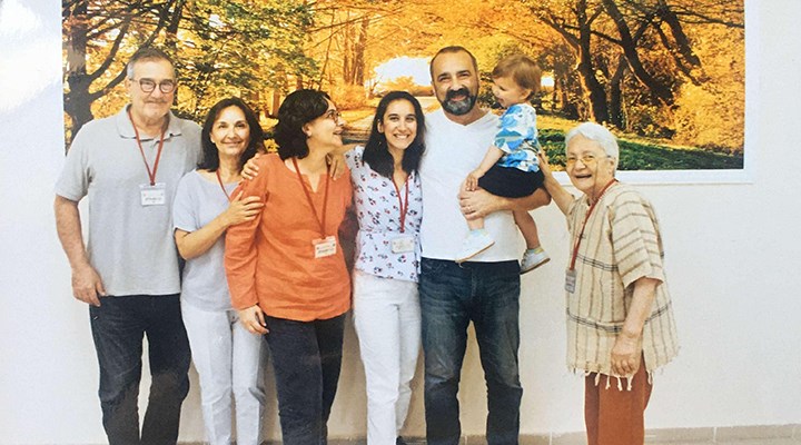 Hakan Altınay ve ailesi.