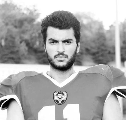 21 yaşındaki Taha Öztürk, stajının ilk gününde yaşamını yitirdi.