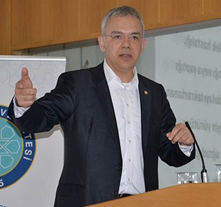 Prof. Dr. Kayıhan Pala, ursa Uludağ Üniversitesi Tıp Fakültesi Halk Sağlığı Anabilim Dalı Öğretim Üyesi