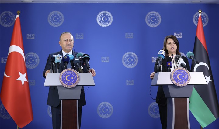 Dışişleri Bakanı Mevlüt Çavuşoğlu ve Libya Dışişleri Bakanı Najla Mangoush/AA