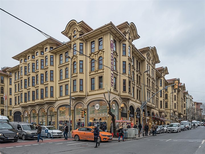CHP'li Ünsal'ın bahsettiği Tayyare Apartmanları (Wikipedia)