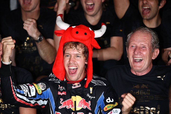 Sebastian Vettel (solda) ve Helmut Marko (Fotoğraf: DepoPhotos)