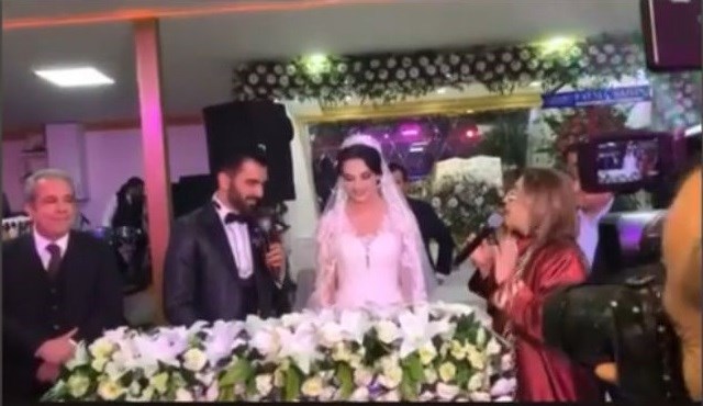 Ahmet Tekin’in kızı ile Şaban Doğan’ın oğlunun düğününü Fatma Şahin kıyarken nikah şahidi olarak Şamil Tayyar vardı 