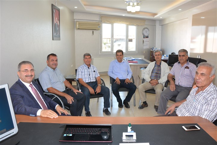 AKP’li Antakya Belediye Başkanı İzzettin Yılmaz, 3T Yapı Denetim şirketinin sahibi Kadir Ateş’i (ortada) ziyaret etmiş 