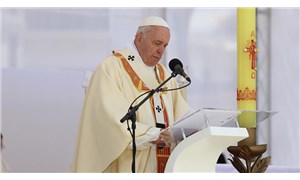 Papa Francis, cinsel istismar davalarında papalık sırrı uygulamasını kaldırdı