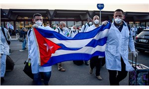 Küba koronavirüsle mücadeleye destek için Güney Afrika'ya sağlık ekibi yolladı