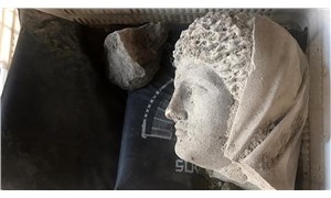Perge Antik Kentinde 1700 yıllık kadın heykeli bulundu