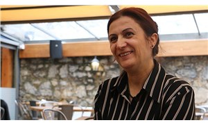 Türkan Elçi hukuk fakültesini bitirdi: Eşimin dosyasına bakmak zorunlu bir görev