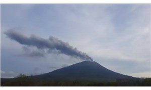 Endonezyada Ili Lewotolok Yanardağında patlama