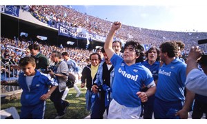 Napoli stadının ismi 'Diego Armando Maradona' olarak değiştirildi