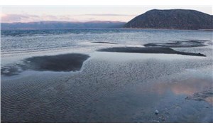Kuraklık Salda Gölünde: Adacıklar oluştu