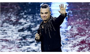 İngiliz şarkıcı Robbie Williams, balık diyeti nedeniyle ölümden döndü