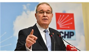 CHP'li Öztrak: Milletimiz yasta, Erdoğan il kongrelerinde espriler, sloganlar...