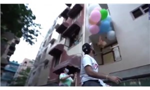 Hindistan'da köpeği helyum balonla uçuran YouTuber tutuklandı