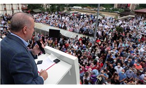 Erdoğan sel felaketinin yaşandığı Rize'de miting yaptı, yurttaşlara çay dağıttı
