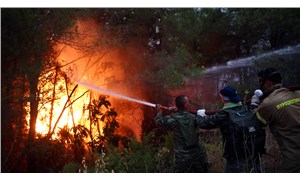 Yunanistan'da orman yangınları devam ediyor: Atina'da hava kirliliği oluştu, halka 'sokağa çıkmayın' çağrısı yapıldı