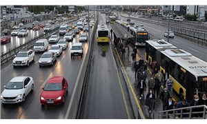 İstanbul'da etkili olan sağanak nedeniyle trafikte yoğunluk oluştu