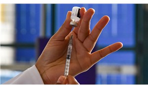 Prof. Dr. Akın yanıtladı: BioNTech aşısında üçüncü doza ihtiyaç olacak mı?