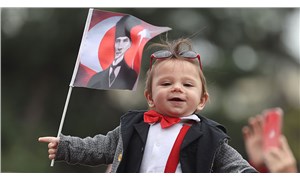 Coşku dört bir yanda: Türkiye, Cumhuriyet'’in 98’inci yılını kutluyor!