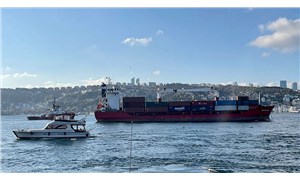 Makine arızası yapan yük gemisi İstanbul Boğazı'nda sürüklendi