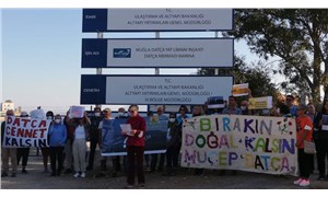 Datça'daki 'kaçak yat limanı' protesto edildi