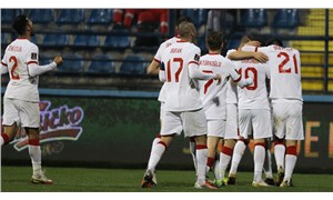 Türkiye kazandı, play-off'lara kaldı: Muhtemel rakipler belli oldu
