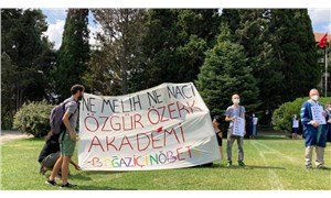Naci İnci, BÜMED ile kampüs arasına dikenli tel çektirdi: "Kıtaların birleştiği Boğaziçi'nde teller istemiyoruz"