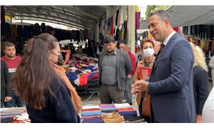 CHP’li Başarır, Mersin’de esnafı gezdi: Atanmayan öğretmen pazarcılık yapıyor