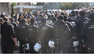 Hasta tutuklu yakınlarına Meclis önünde polis şiddeti