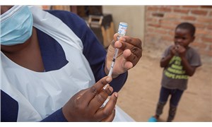 "Afrika kıtasında yaklaşık 1 milyar insana tek doz Covid-19 aşısı yapılmadı"
