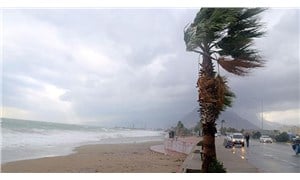 Meteoroloji'den Doğu Karadeniz ve Akdeniz için kuvvetli fırtına uyarısı